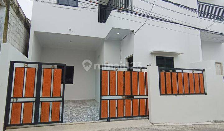 DI JUAL RUMAH BARU 2 LANTAI MURAH BISA KPR LOKASI STRATEGIS  DI KALISARI JAKTIM 1