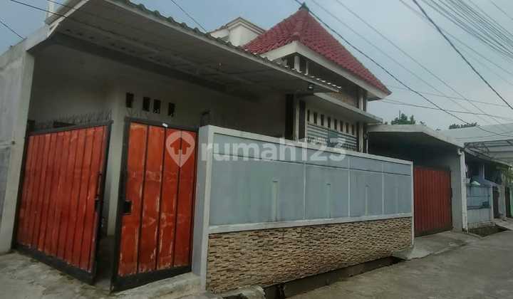 Affordable Strategic House with Car Access, KPR Available in Depok 2 Tengah 2