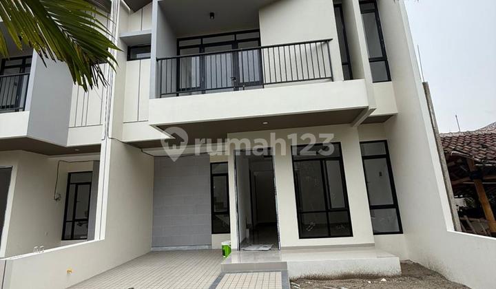 New 2-Story House in a Cluster Behind Aeon Mall Tanjung Brt. New 2-Story House in a Cluster Behind Aeon Mall Tanjung Brt.