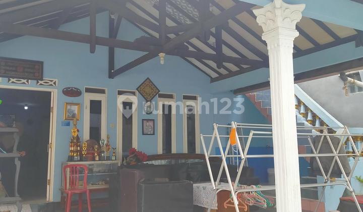 Rumah Besar 2 Lantai Akses Motor Cocok Untuk Kosan Di Condet Rumah Besar 2 Lantai Akses Motor Cocok Untuk Kosan Di Condet