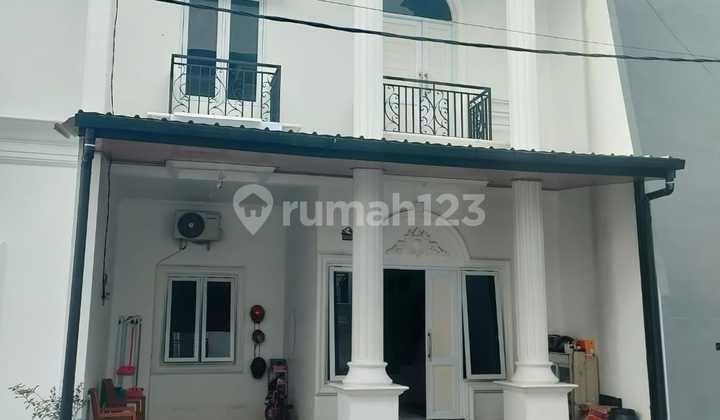Rumah Bagus 2 Lantai Dlm Komplek Full Furnies bisa KPR di Cibubur