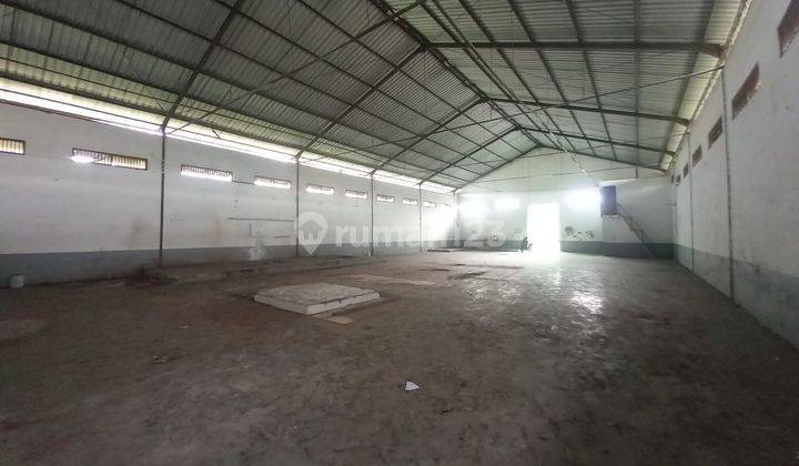 Gudang di Raya ida bagus mantra ketewel 1