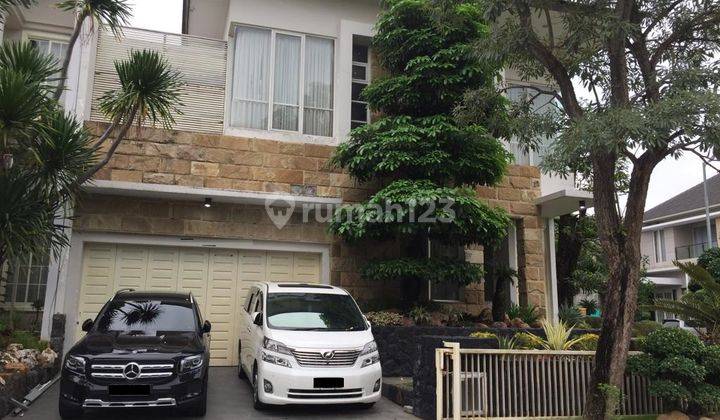 Rumah 2 Lantai Bagus Unfurnished HGB di Raffles Garden , Surabaya 1