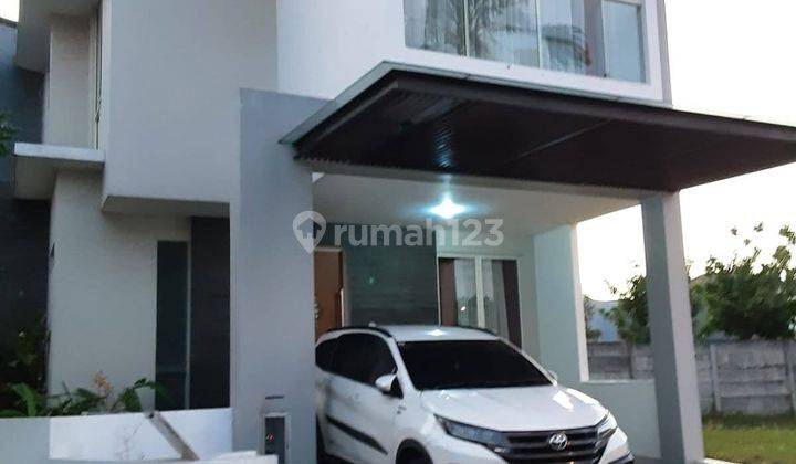 Disewakan Rumah di Royal Residence Surabaya Minimalis Siap Huni 2