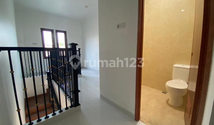 di sewakan ruko baru 2 lt 2