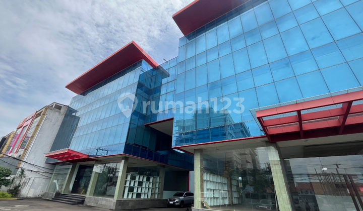 Super Murah Gedung Kantor 4 Lantai dan Gudang Workshop Jl Raya Cipondoh Tangerang Bawah Harga Pasar