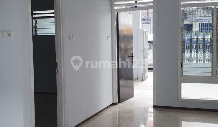 [For Sale/Rent] Building Suitable for Boarding House @ Ngagel Madya 2