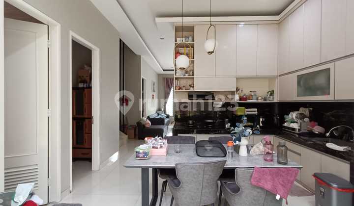 Dijual Cepat Rumah di Duta Garden Cluster Beverly. Bagus dan Rapih Semi Furnish