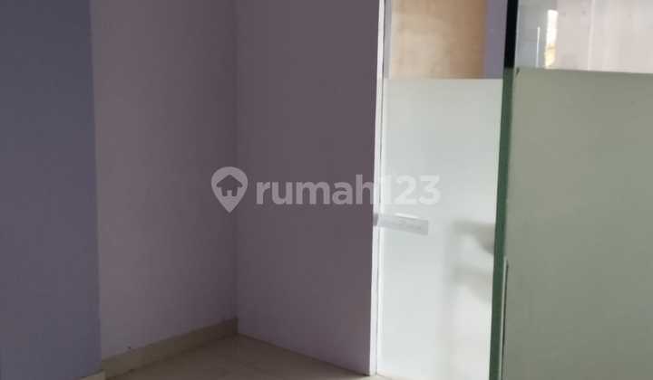 For Sale, a Good Shop House in Daan Mogot Baru (DMB). 4 Floors 2