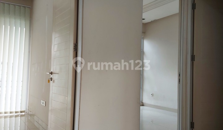 Disewa rumah duta garden  16