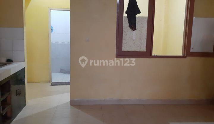 Disewa rumah duta garden 4