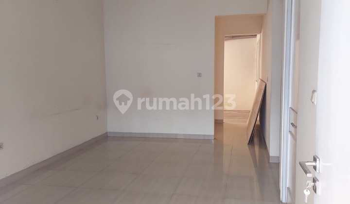 Di Sewakan Rumah Duta Garden. Luas 7X17m Bebas Banjir