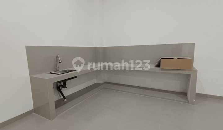 Disewakan 2 Unit Rumah Duta Garden. Rapi Bersih Baru Renovasi 2