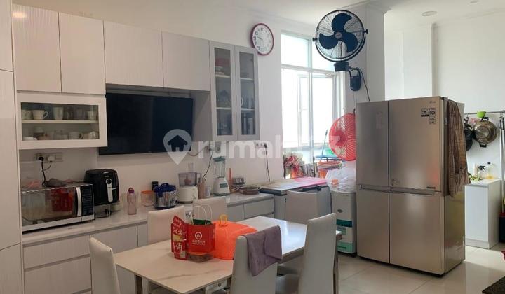 Dijual Ruko Bagus 4 Lantai di Taman Surya