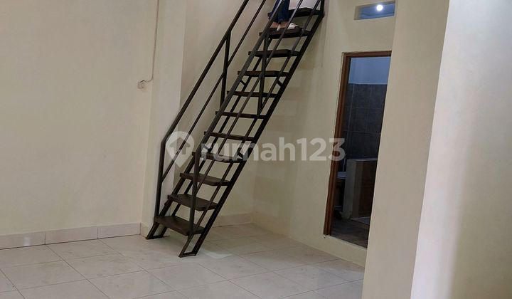 Rumah Bagus Siap Huni di Taman Palem Lestari