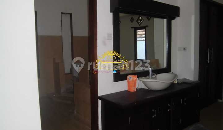 Rumah Jual Lokasi Dewi Sri 2