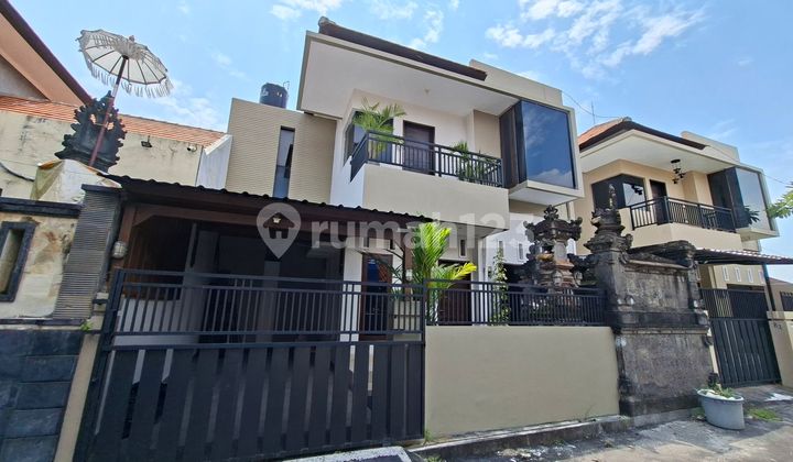 Rumah Jual Lokasi Renon