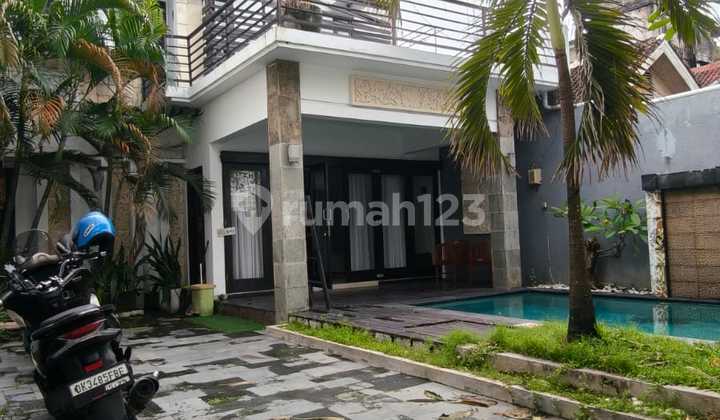 Villa Jual Lokasi Kerobokan 2