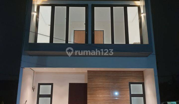 Rumah  Bergaya Scandinavian Dekat Tol Bsd Di Pamulang 1