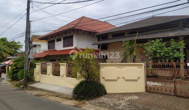 Rumah Cantik 2 Lantai Lokasi Strategis Di Cinere  2