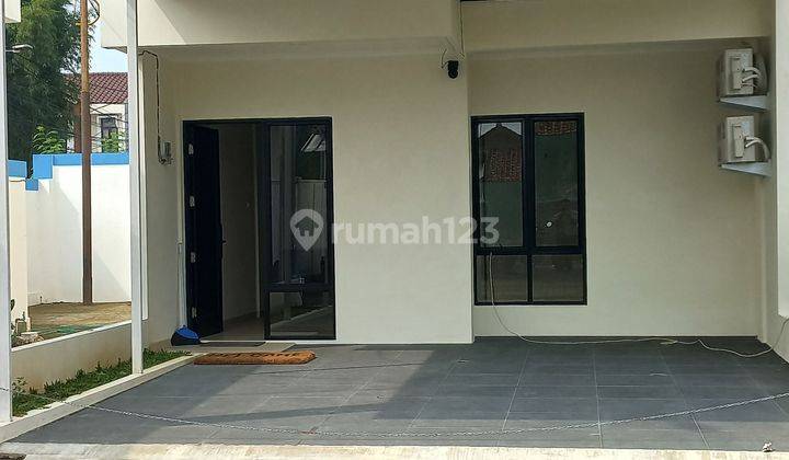 Rumah Ready Stock 2 Lantai Lokasi Dekat Tol Bsd 2