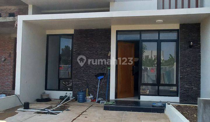 Rumah Ready Stock 2 Lantai Lokasi Dekat Tol BSD 1