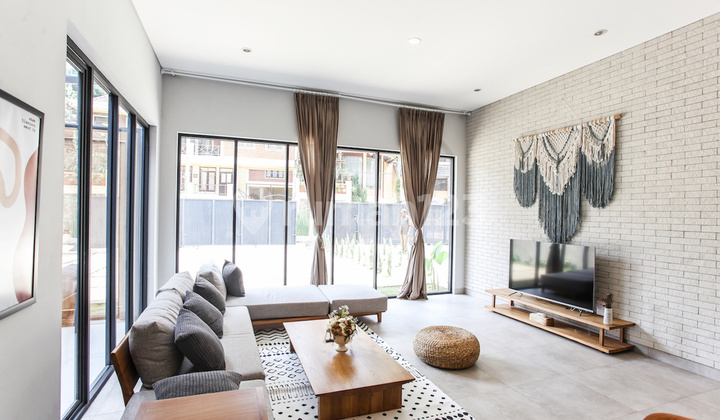 TURUN HARGA! 2 Unit Rumah Cantik Airbnb - Omset Capai Rp60 Juta / Bulan 1