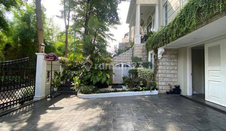 Dijual Rumah Luxurious American Classic di Kemang Jakarta Selatan

Dijual Rumah Luxurious American Classic di Kemang Jakarta Selatan 2