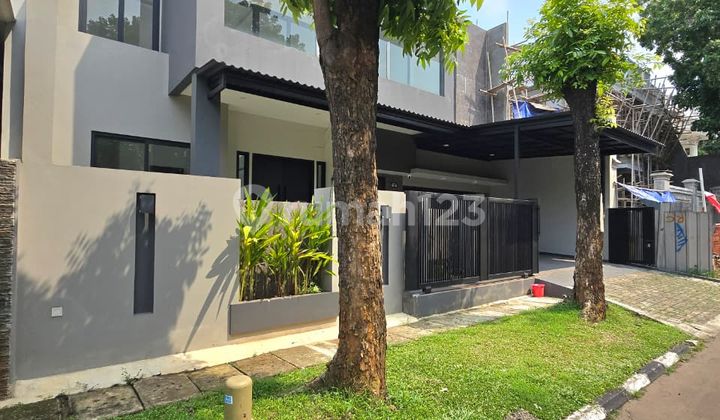 Modern Minimalist New House with SHM Semi Furnished in BSD City 2