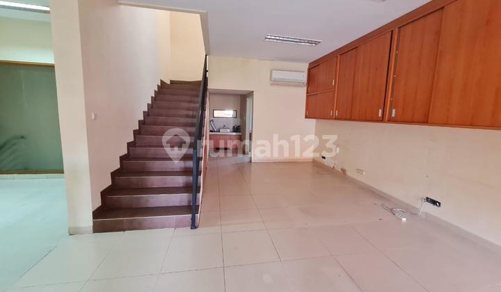 Ruko Gandeng Terawat Baik Lokasi Sangat Strategis di Bintaro Ruko Gandeng Terawat Baik Lokasi Sangat Strategis di Bintaro