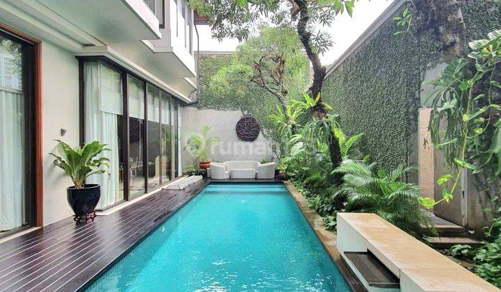 Rumah Luxury Western siap huni Di Kebayoran Baru Jakarta Selatan 1