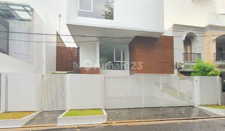 Rumah Tropical Modern Lokasi Sangat Strategis Di Pondok Indah 1