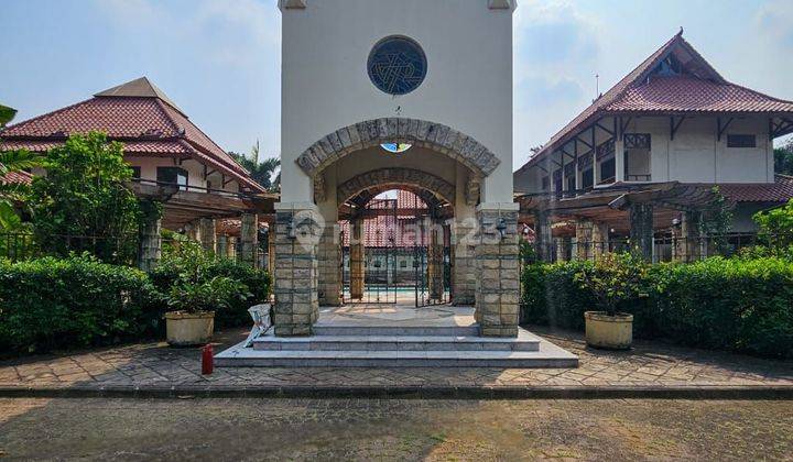 Rumah Secondary Halaman Luas Lingkungan Nyaman Di Pondok Indah 1