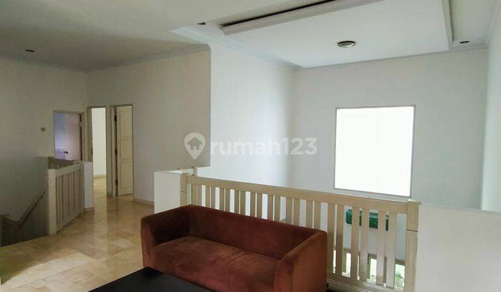 Rumah Modern Lokasi Pinggir Jalan Utama Di Bintaro Jaya Sektor 6 2