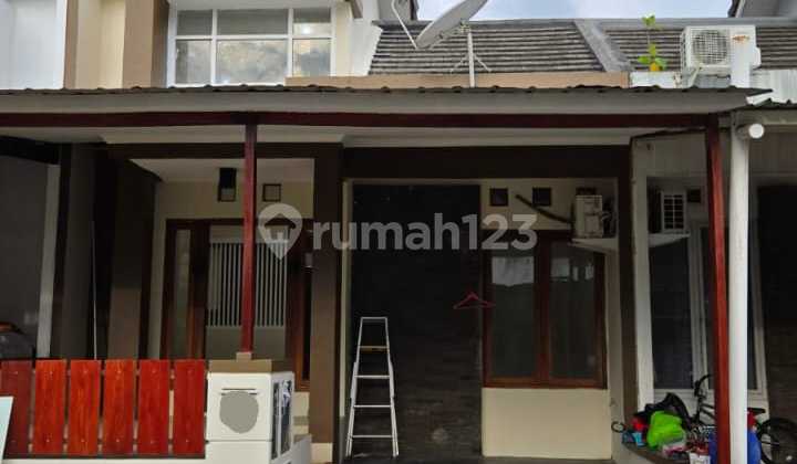 Rumah Minimalis di Cluster One Gate System Bintaro Jaya Sektor 9 Rumah Minimalis di Cluster One Gate System Bintaro Jaya Sektor 9