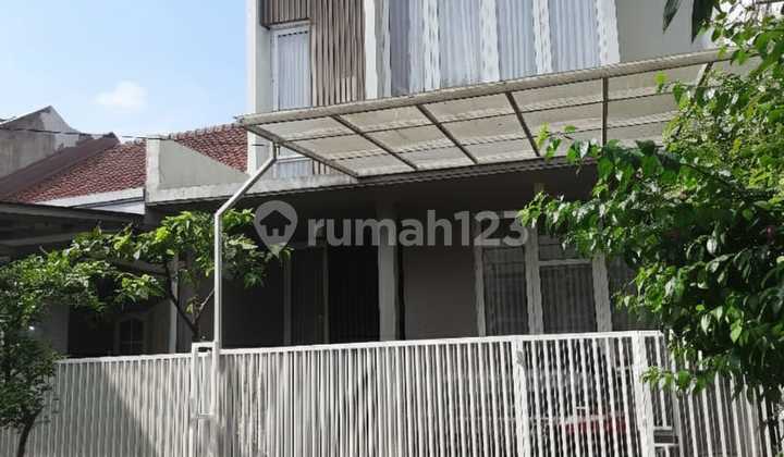 Rumah Baru Lokasi Dekat Pasar Modern di Bintaro Jaya Sektor 9 Rumah Baru Lokasi Dekat Pasar Modern di Bintaro Jaya Sektor 9