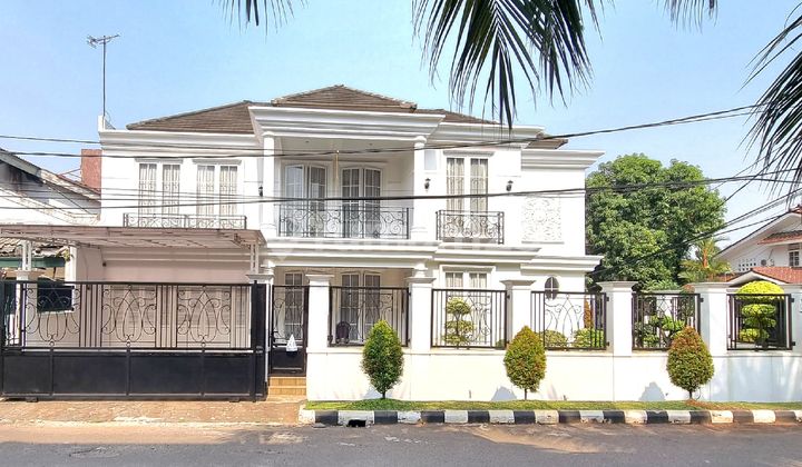 Rumah Hoek Jalan Lebar Dalam Cluster Di Bintaro Sektor 9