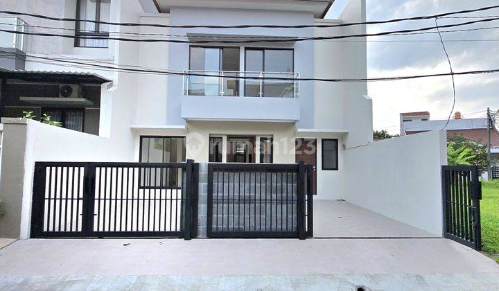 Rumah Taman Depan Belakang Di Bintaro Jaya Sektor 9 1