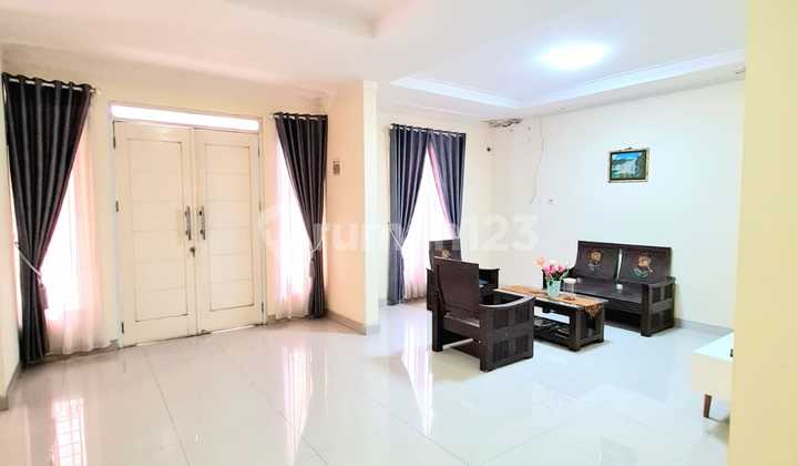 2-Story House Strategically Located Flood-Free in Bintaro Jaya 2
