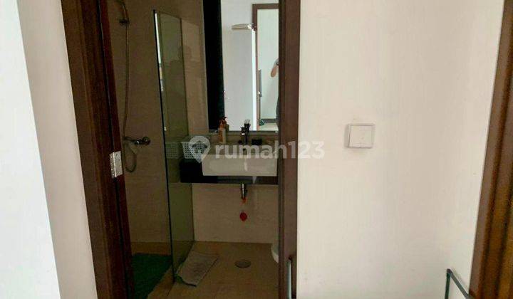 Apartemen Full Furnished Dengan 2 Kamar Tidur Di Kebon Jeruk 2