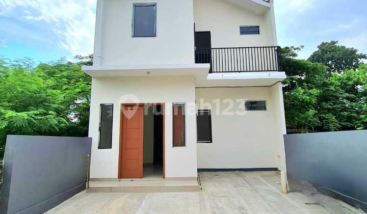 Flood-Free New Townhouse in Bintaro Sector 5