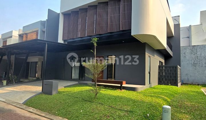 Rumah Baru samping taman dalam cluster Dekat AEON Mall Bsd