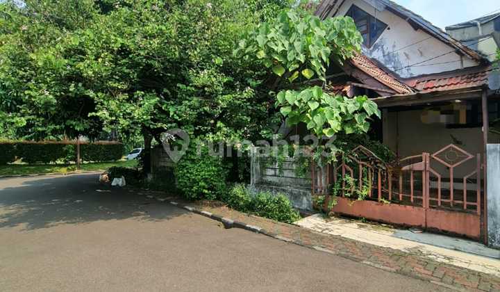 Rumah Hitung Tanah Hoek Akses Dekat Krl Di Perumahan Bintaro Jaya