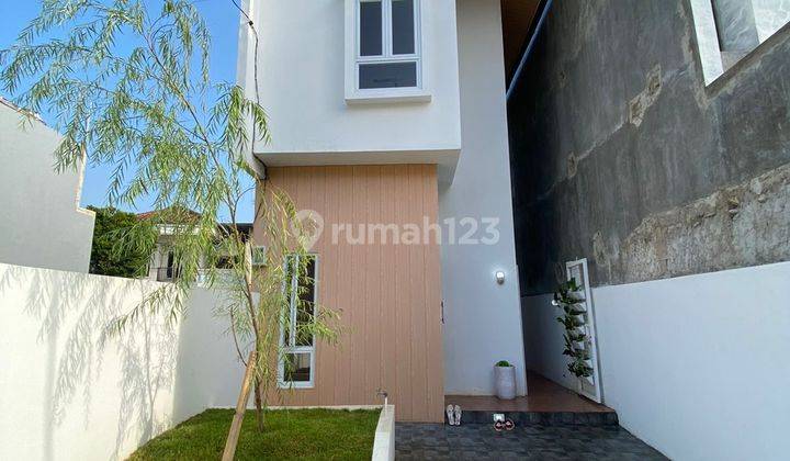 Rumah Baru Modern Taman Depan Dan Belakang Luas Di Pesanggrahan 1