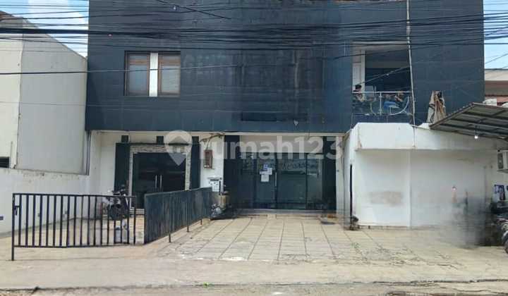 Ruko 3 Lantai Hadap Selatan Lokasi Sangat Strategis Di Bintaro