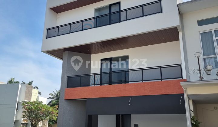 Corner Luxury House with the Best Price Located in Alam Sutera 2