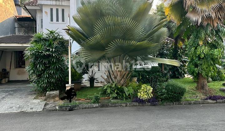 Rumah Hoek murah asri  dalam cluster Di Bintaro Sektor 8