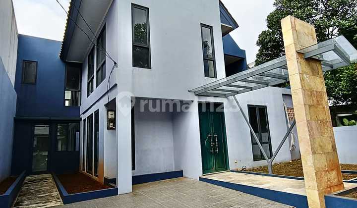 Rumah Baru Renovasi Lokasi Strategis di Bintaro Sektor 3A Rumah Baru Renovasi Lokasi Strategis di Bintaro Sektor 3A