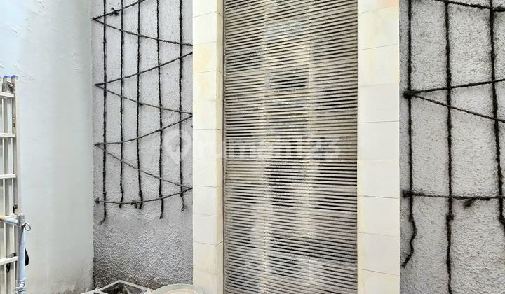 Rumah Lokasi Strategis Dekat Pintu Toll Dan Mrt Di Lebak Bulus 2