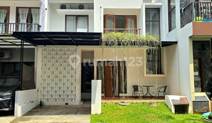 Modern Minimalist Design House Facing Park in Bintaro Sector 9